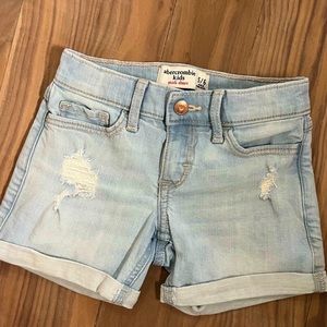 Abercrombie Kids Girls Light Wash Jean Shorts - Size 5-6